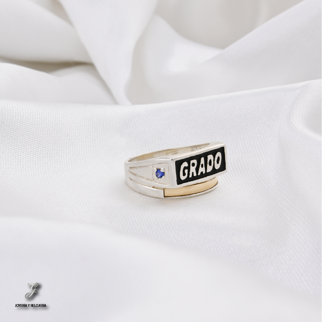 ANILLO DE GRADO QUITO 04
