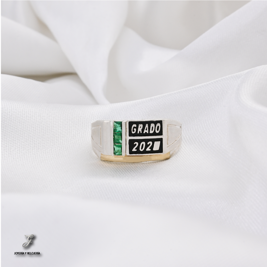 ANILLO DE GRADO SANTIAGO 05