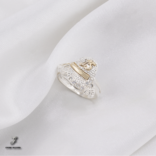ANILLO DE XV AÑOS VESTIDO DE ENSUEÑO 09
