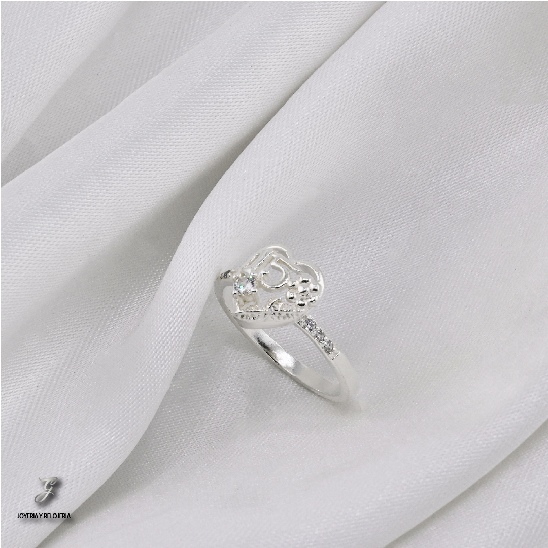 ANILLO DE XV AÑOS CORONA LUCERO 03