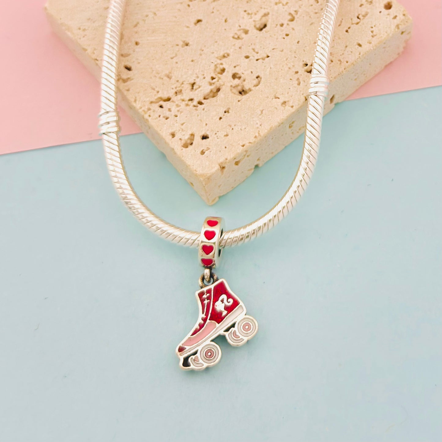 CHARM PATÍN DE BARBIE