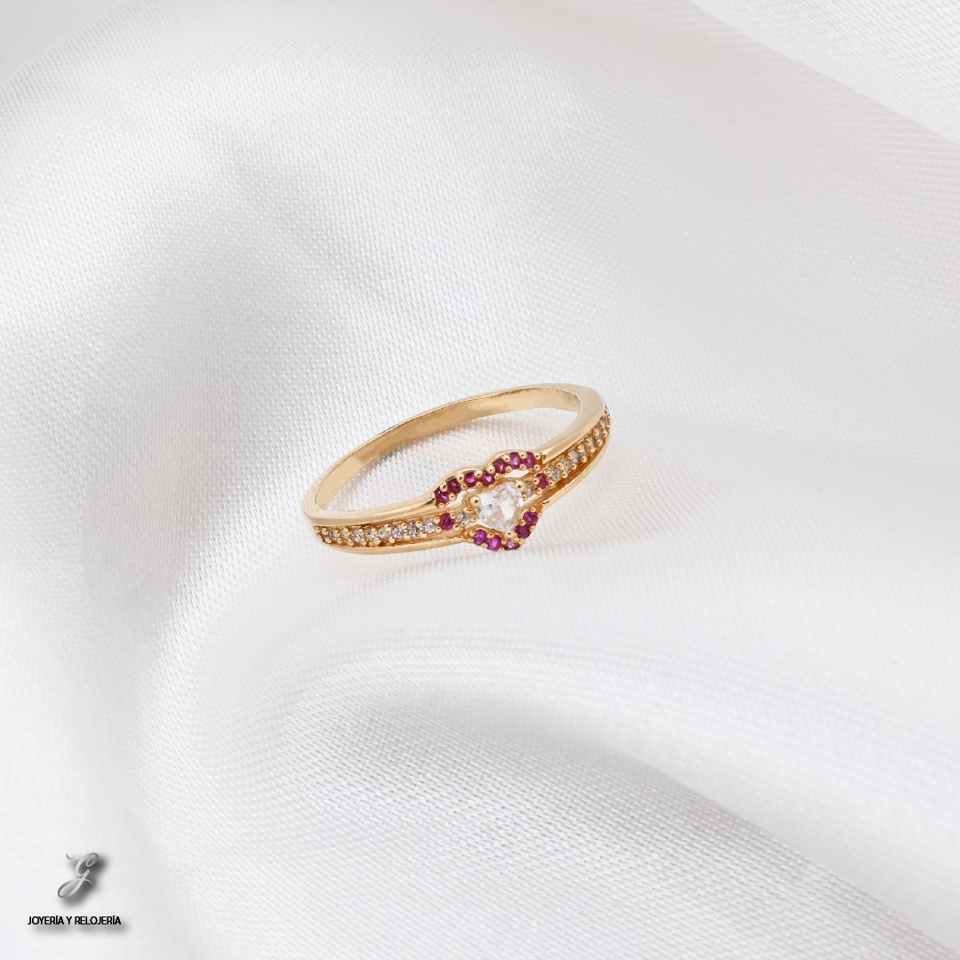 ANILLO CORAZÓN ENTRELACADO