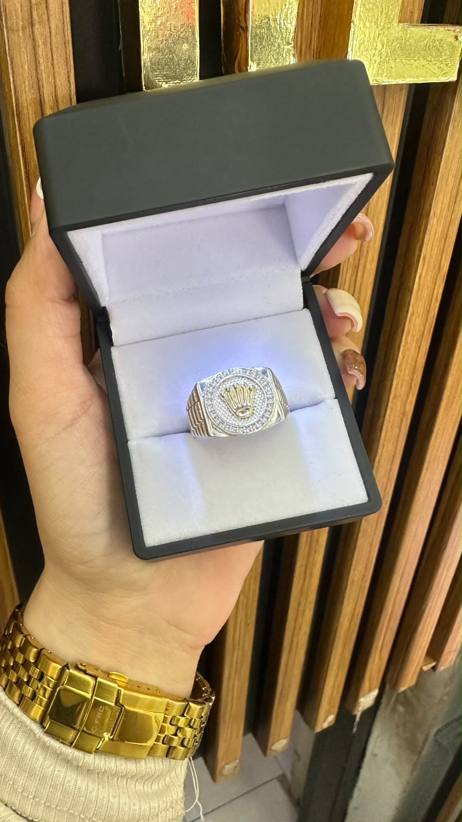 Anillo Hombre Magno