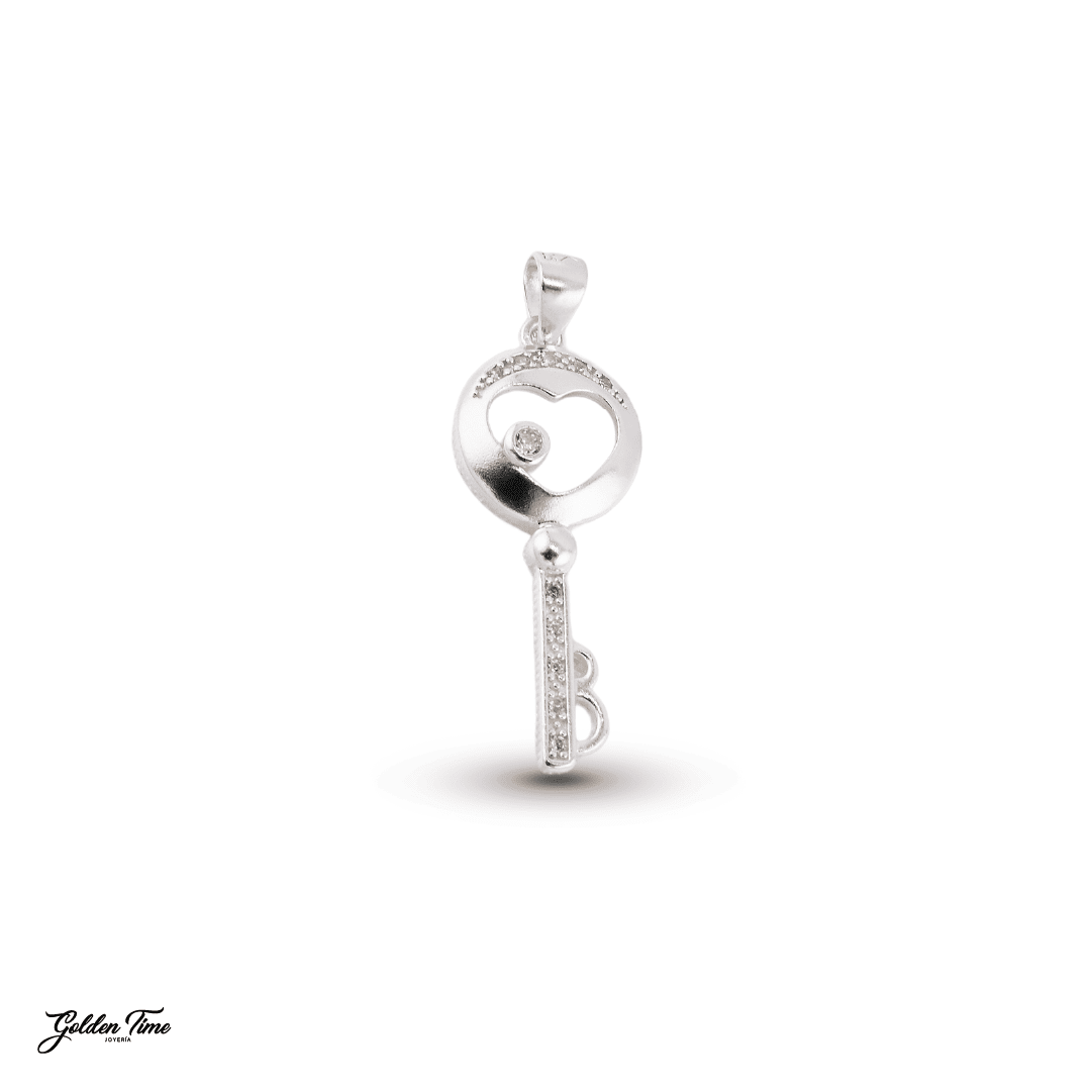 DIJE LLAVE CORAZÓN DE LUZ