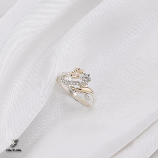 ANILLO DE XV AÑOS FLOR DE AMOR 31