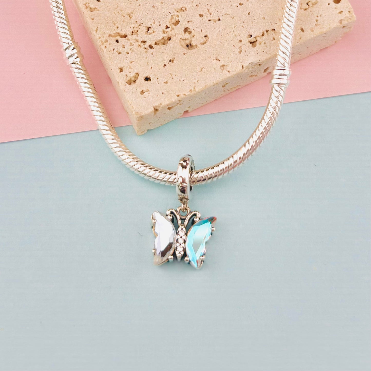 CHARM MARIPOSA ARCOÍRIS