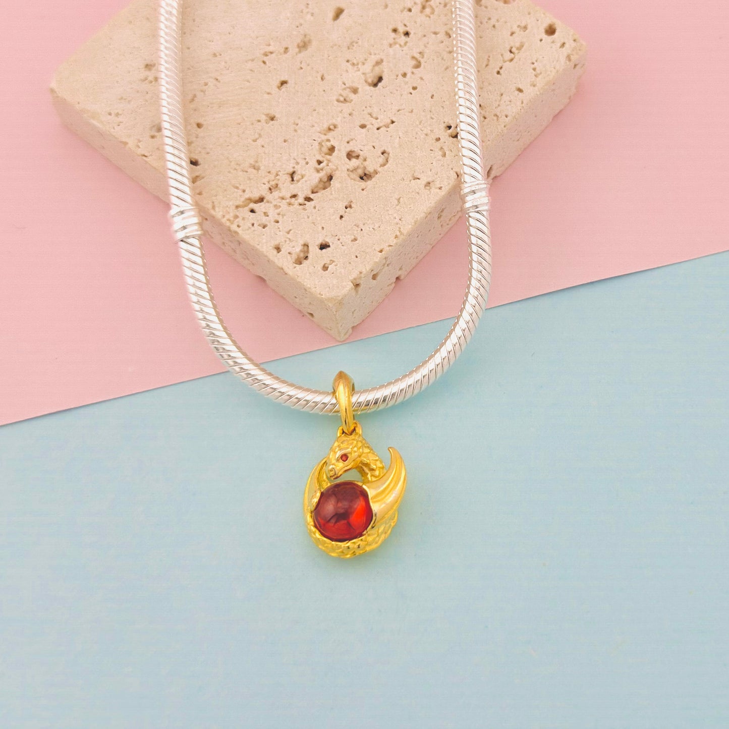 CHARM DRAGÓN DE ORO