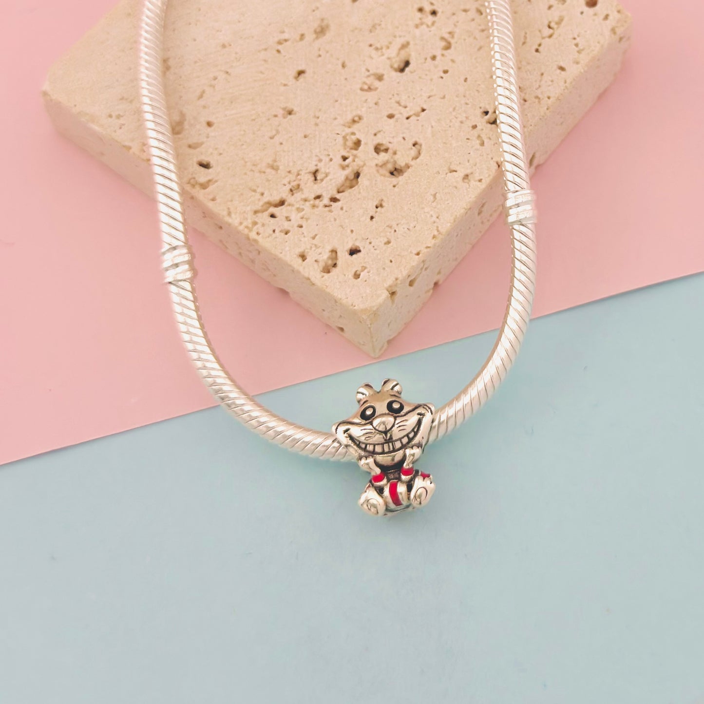 CHARM GATO DE CHESHIRE