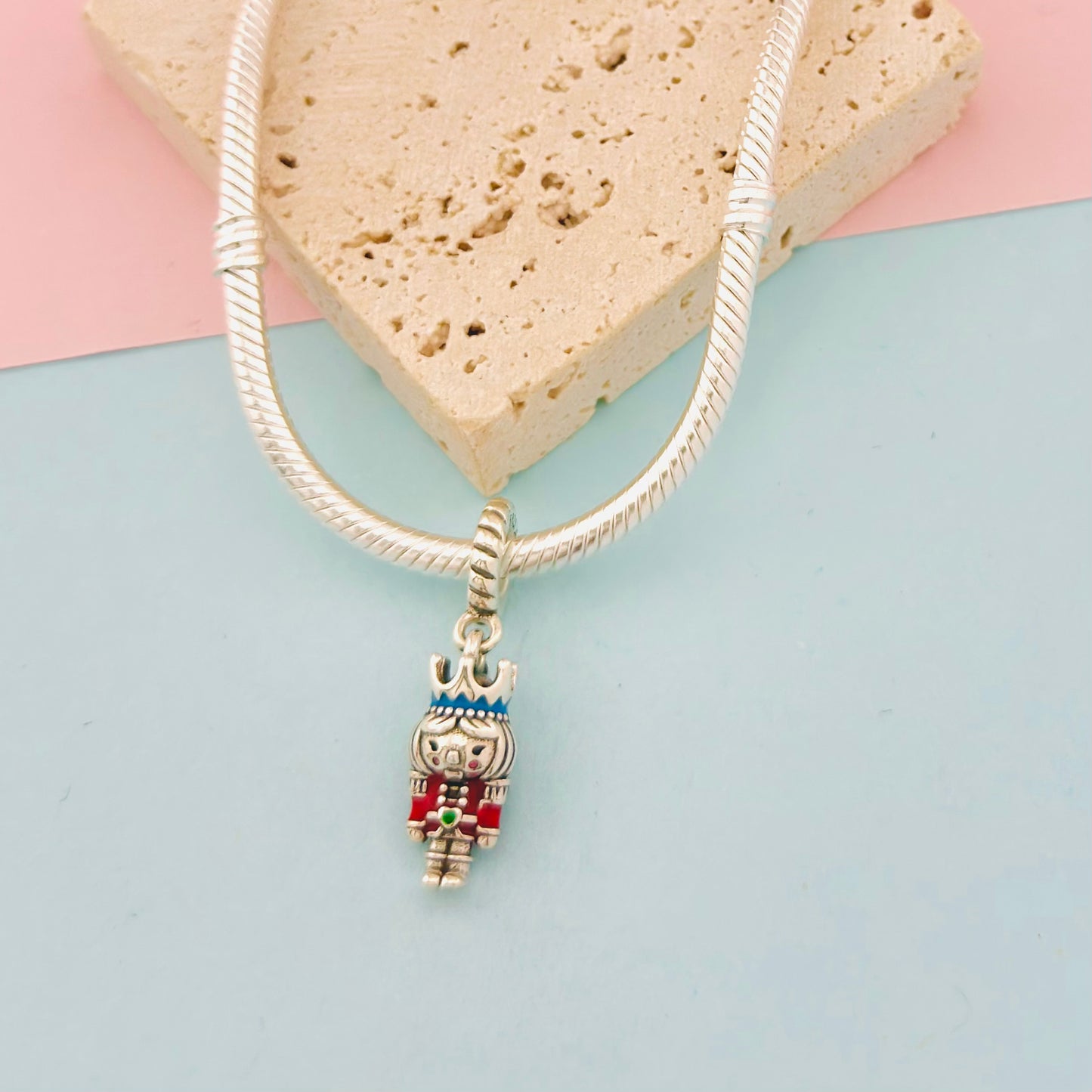 CHARM CASCANUECES