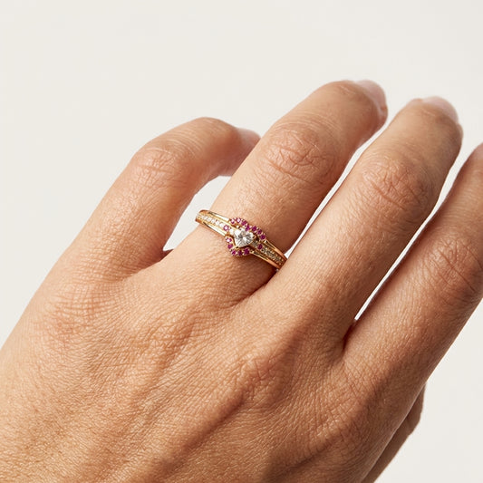 ANILLO CORAZÓN ENTRELACADO